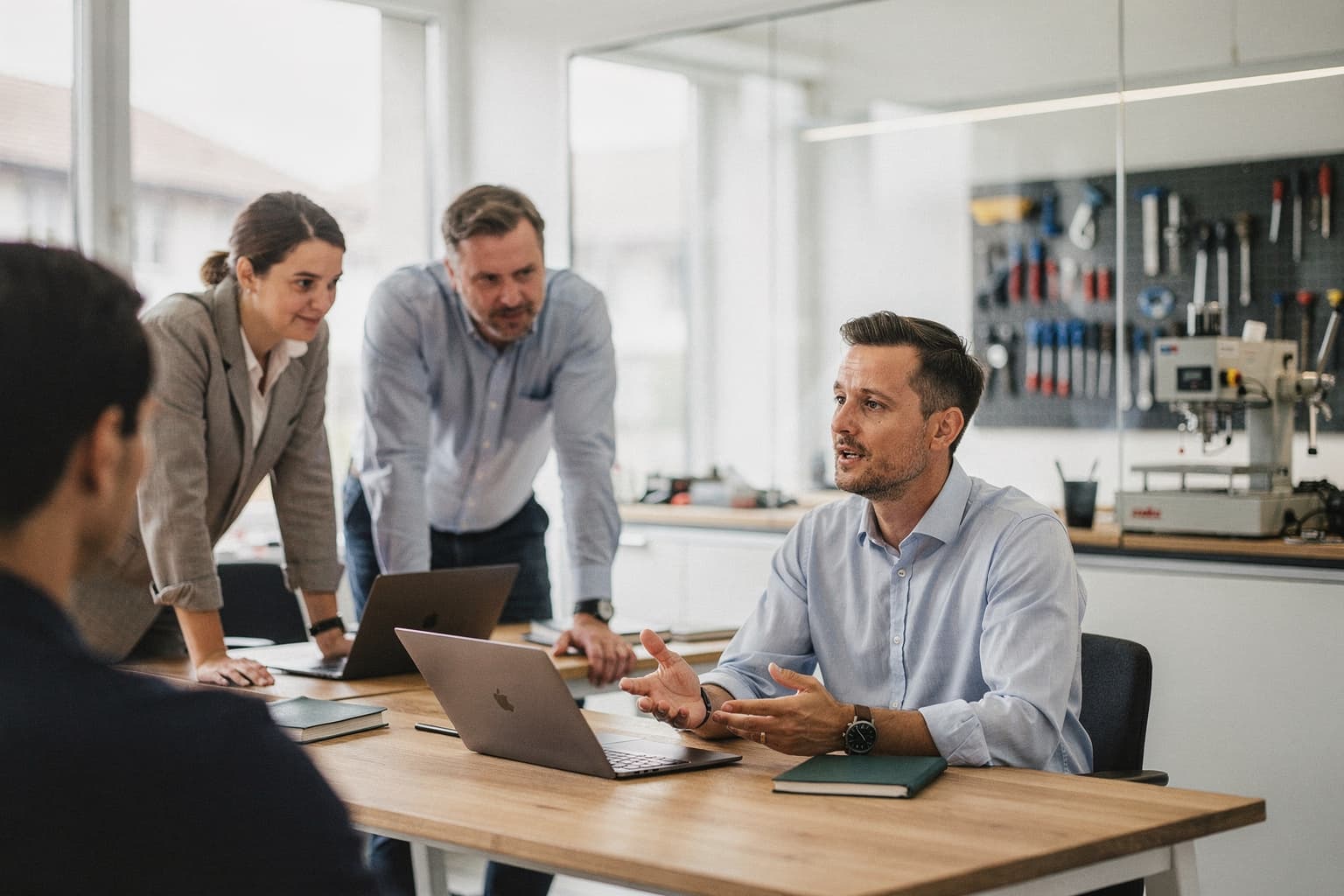 Revenue per employee: Why AI agents change the economics for Swiss SMEs